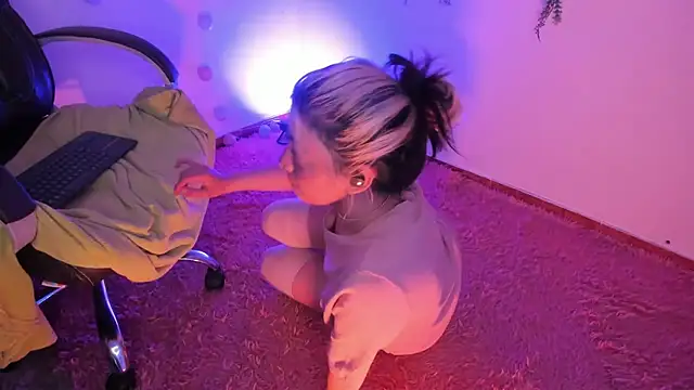 Snapshot of Sammysammy_ chatting on February 2025 06:31:01 AM Sammysammy online show from February 2025 06:31:01 AM