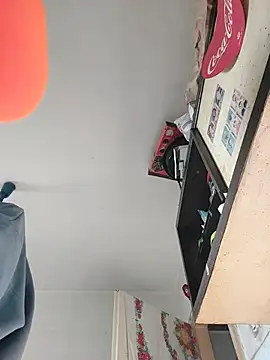 JoLeNe27 online show from October 2025 07:28:01 AM