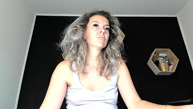 Alesys69 online show from September 2025 09:47:02 PM