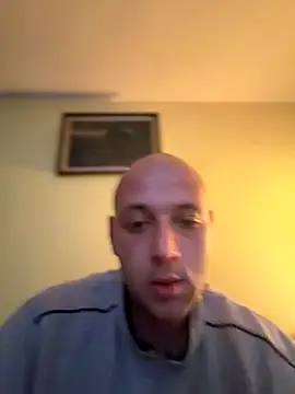 Snapshot of Flakka95 chatting on November 2025 02:01:02 AM Flakka95 online show from November 2025 02:01:02 AM