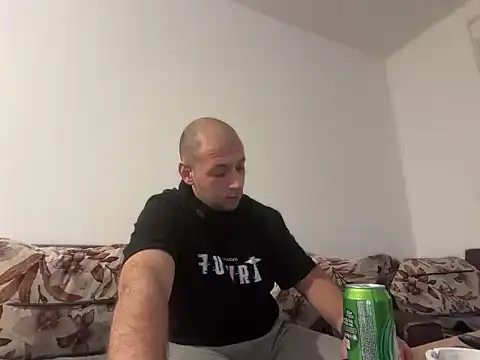 Snapshot of Flakka95 chatting on January 2026 01:11:02 AM Flakka95 online show from January 2026 01:11:02 AM