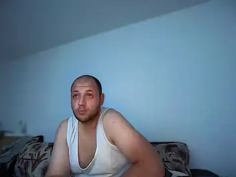 Snapshot of Flakka95 chatting on June 2026 11:35:02 PM Flakka95 online show from June 2026 11:35:02 PM