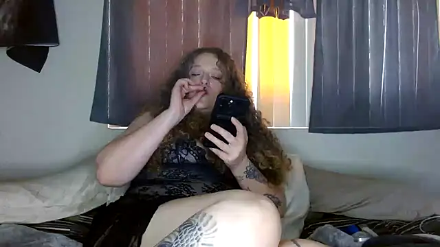 Snapshot of smokyjane chatting on January 2025 11:53:02 PM smokyjane online show from January 2025 11:53:02 PM