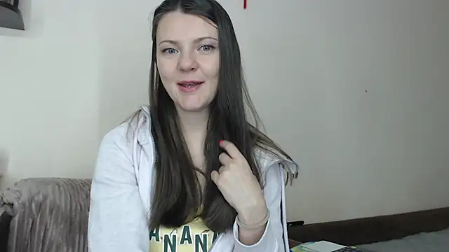 Snapshot of SugarTati chatting on October 2025 07:12:02 PM SugarTati online show from October 2025 07:12:02 PM