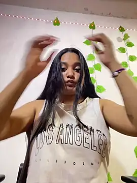 shayna all online show from March 2026 06:51:02 PM