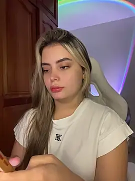 Miss valeriaa online show from June 2026 03:32:01 PM