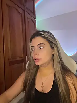 Miss valeriaa online show from July 2026 08:41:01 PM