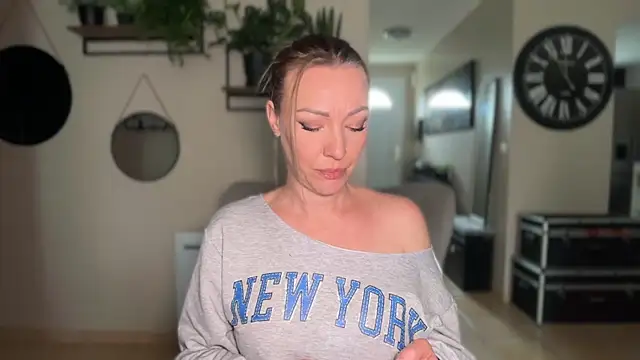 Snapshot of Sacha-xx chatting on March 2026 10:54:02 AM Sacha-xx online show from March 2026 10:54:02 AM