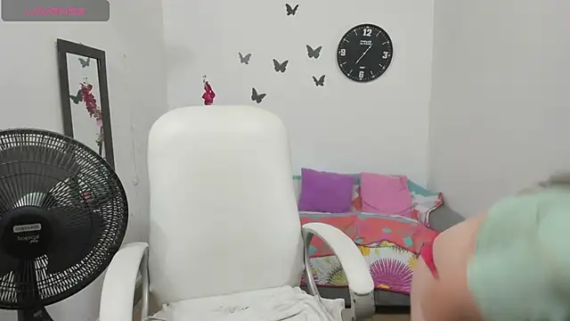 stepmother 105 online show from April 2026 05:48:01 PM
