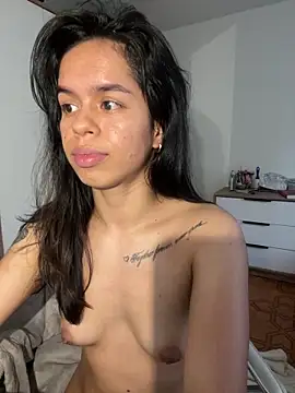 xlovelygirlx online show from February 2025 10:09:02 PM