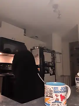 Snapshot of Canadian_BBW chatting on December 2025 03:06:01 PM Canadian BBW online show from December 2025 03:06:01 PM