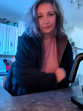 Snapshot of Canadian_BBW chatting on February 2026 10:35:01 PM Canadian BBW online show from February 2026 10:35:01 PM