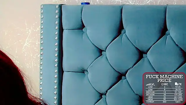 Imannejulienne online show from December 2025 02:06:01 AM