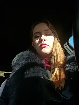 PrettieKate online show from March 2026 01:02:01 PM