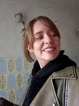 PrettieKate online show from April 2026 11:54:02 AM