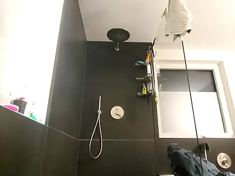 Snapshot of Prinzalbert7@xh chatting on January 2025 05:01:01 PM Prinzalbert7xh online show from January 2025 05:01:01 PM