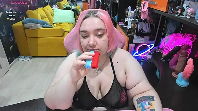 Softie Sofy online show from May 2026 03:48:01 AM