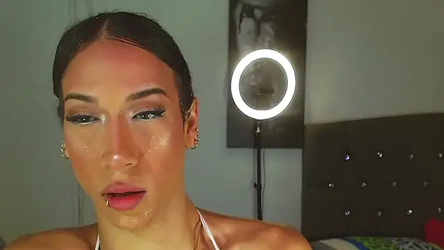 Kenisha Sweet online show from January 2026 12:38:01 AM