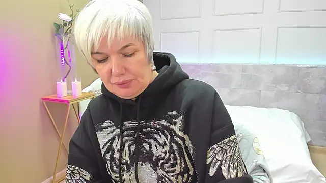 CarmenSoft online show from October 2025 09:00:02 PM