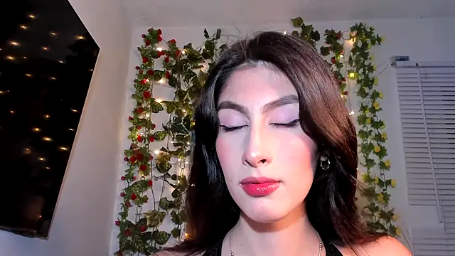 valeria gonzales  online show from January 2025 12:18:01 AM