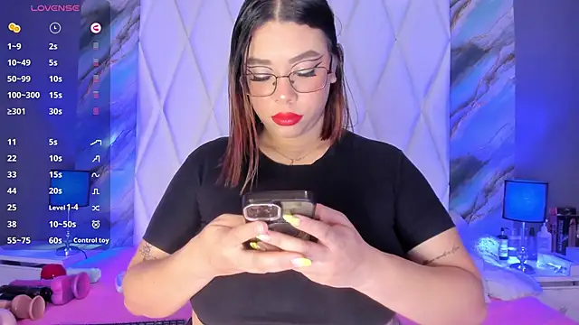 Snapshot of DanniaMonroee chatting on March 2026 12:00:02 PM DanniaMonroee online show from March 2026 12:00:02 PM