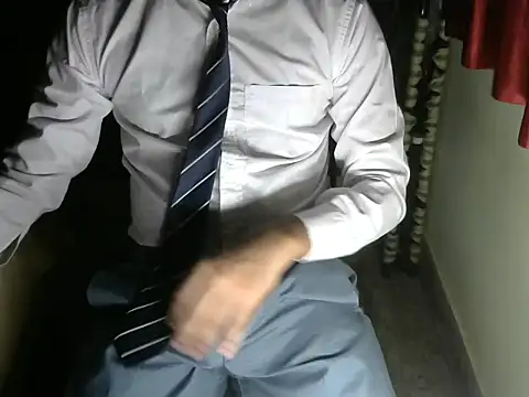 Snapshot of aloneboy1996 chatting on September 2025 06:35:01 PM aloneboy1996 online show from September 2025 06:35:01 PM