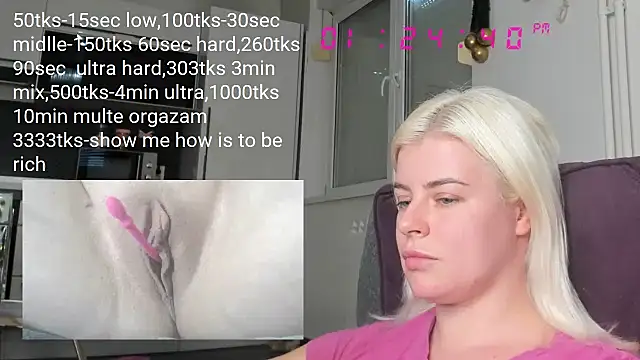 Snapshot of queenofthenighttt chatting on February 2025 12:26:02 PM queenofthenighttt online show from February 2025 12:26:02 PM