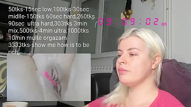 Snapshot of queenofthenighttt chatting on February 2025 08:09:02 AM queenofthenighttt online show from February 2025 08:09:02 AM