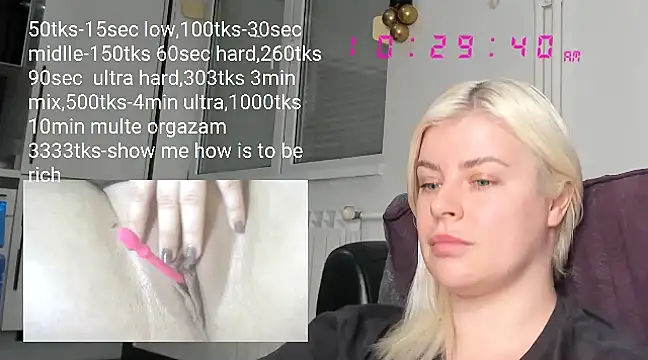 Snapshot of queenofthenighttt chatting on February 2025 09:31:01 AM queenofthenighttt online show from February 2025 09:31:01 AM