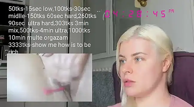 Snapshot of queenofthenighttt chatting on March 2025 03:29:01 PM queenofthenighttt online show from March 2025 03:29:01 PM