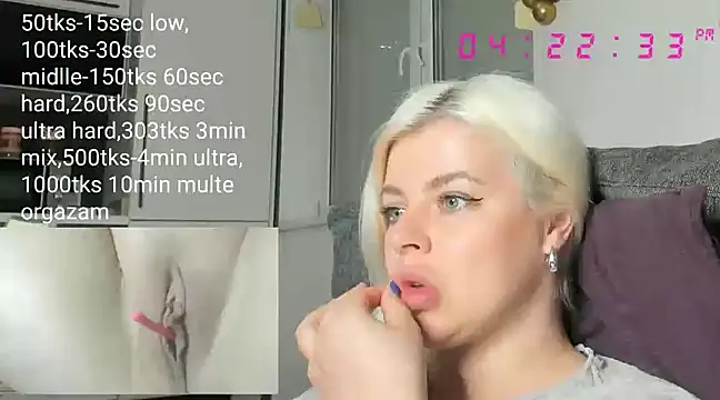 Snapshot of queenofthenighttt chatting on March 2025 03:24:02 PM queenofthenighttt online show from March 2025 03:24:02 PM