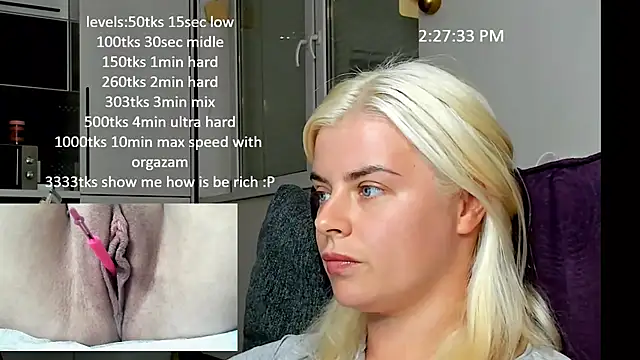 Snapshot of queenofthenighttt chatting on October 2025 12:28:02 PM queenofthenighttt online show from October 2025 12:28:02 PM