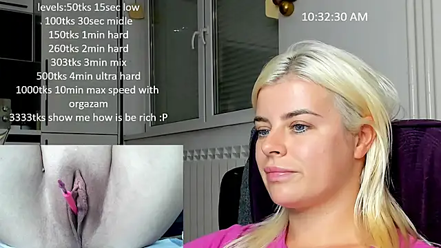 Snapshot of queenofthenighttt chatting on October 2025 09:33:01 AM queenofthenighttt online show from October 2025 09:33:01 AM