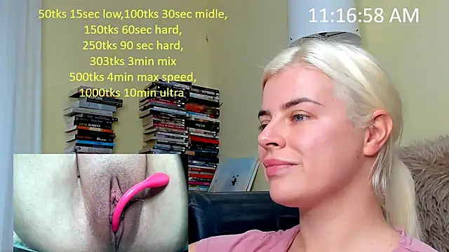 Snapshot of queenofthenighttt chatting on November 2025 10:18:01 AM queenofthenighttt online show from November 2025 10:18:01 AM