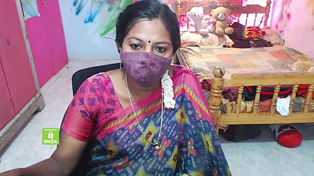 Snapshot of Novapol chatting on November 2025 01:33:02 PM Novapol online show from November 2025 01:33:02 PM