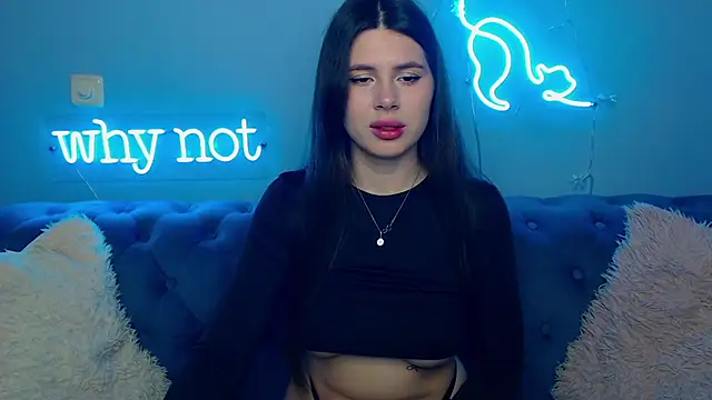 ViollinaLove online show from April 2026 04:50:02 AM