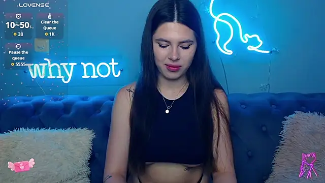 ViollinaLove online show from May 2026 04:39:01 AM