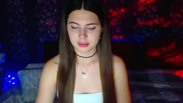 ViollinaLove online show from May 2026 07:43:01 PM