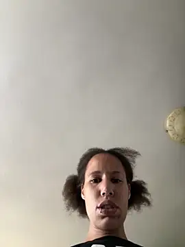 Snapshot of AaliyahHarris chatting on June 2026 01:34:01 PM AaliyahHarris online show from June 2026 01:34:01 PM