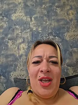 Ruxy42ETT online show from May 2026 04:07:02 AM