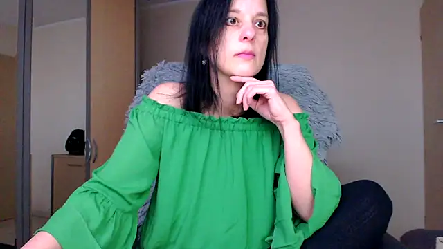 Snapshot of _Sweetlonglips_ chatting on December 2024 09:29:02 AM Sweetlonglips online show from December 2024 09:29:02 AM