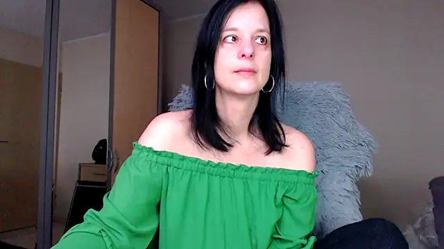 Snapshot of _Sweetlonglips_ chatting on February 2025 09:00:02 AM Sweetlonglips online show from February 2025 09:00:02 AM