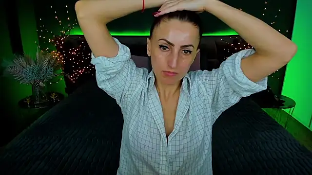 Rebecca Diamond online show from January 2025 09:44:02 AM