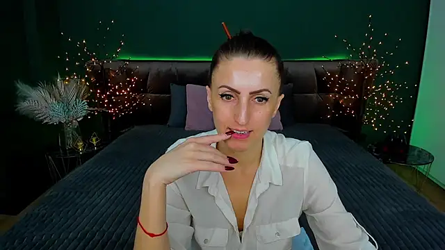 Rebecca Diamond online show from February 2025 03:42:02 PM