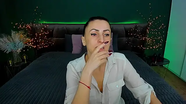 Rebecca Diamond online show from March 2025 06:26:02 AM