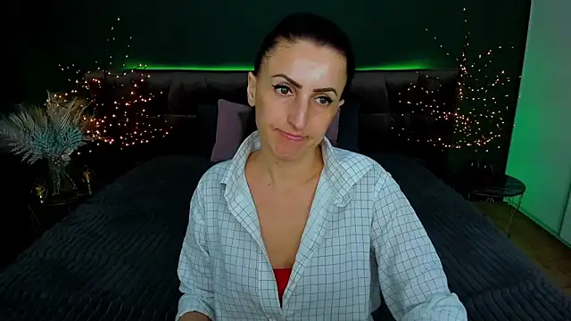 Rebecca Diamond online show from March 2025 12:22:01 PM