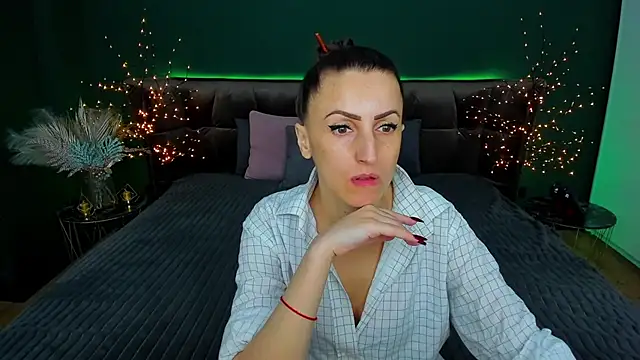 Rebecca Diamond online show from March 2025 05:57:01 AM