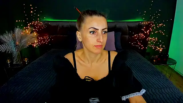 Rebecca Diamond online show from October 2025 05:14:01 AM