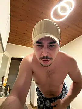 Snapshot of MvM58955050 chatting on November 2025 10:14:01 PM MvM58955050 online show from November 2025 10:14:01 PM