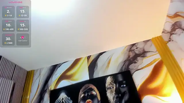 Snapshot of Eva_MilfF chatting on December 2025 12:33:02 PM Eva MilfF online show from December 2025 12:33:02 PM